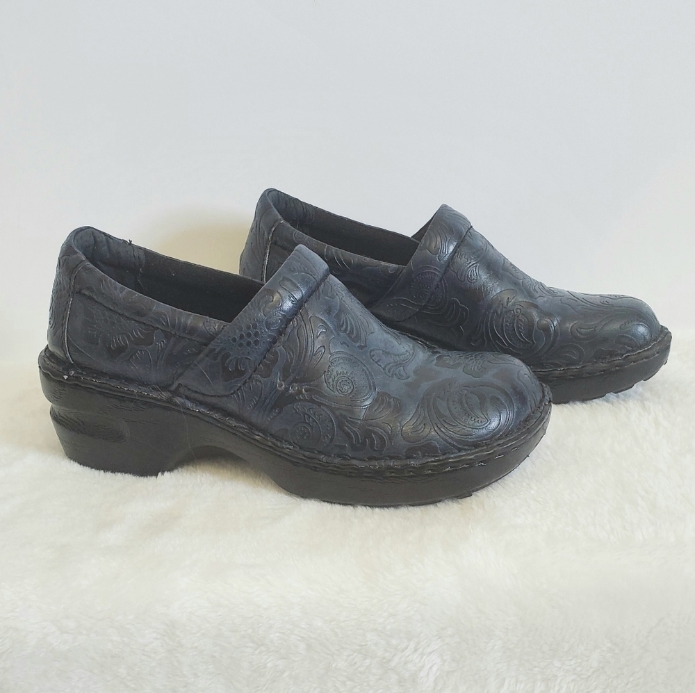 Born BOC Peggy Floral Navy Blue Black Slip On Clogs Mules Size 6